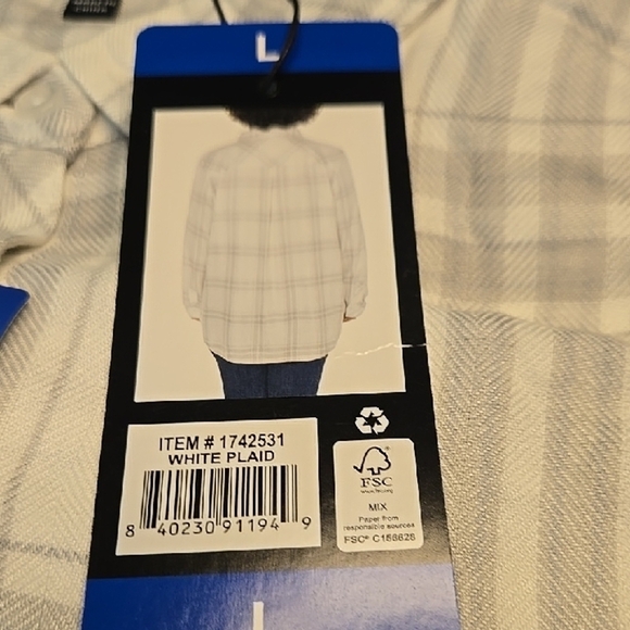 Well Worn Light Gray Checkered Women's Flannel - Picture 3 of 3